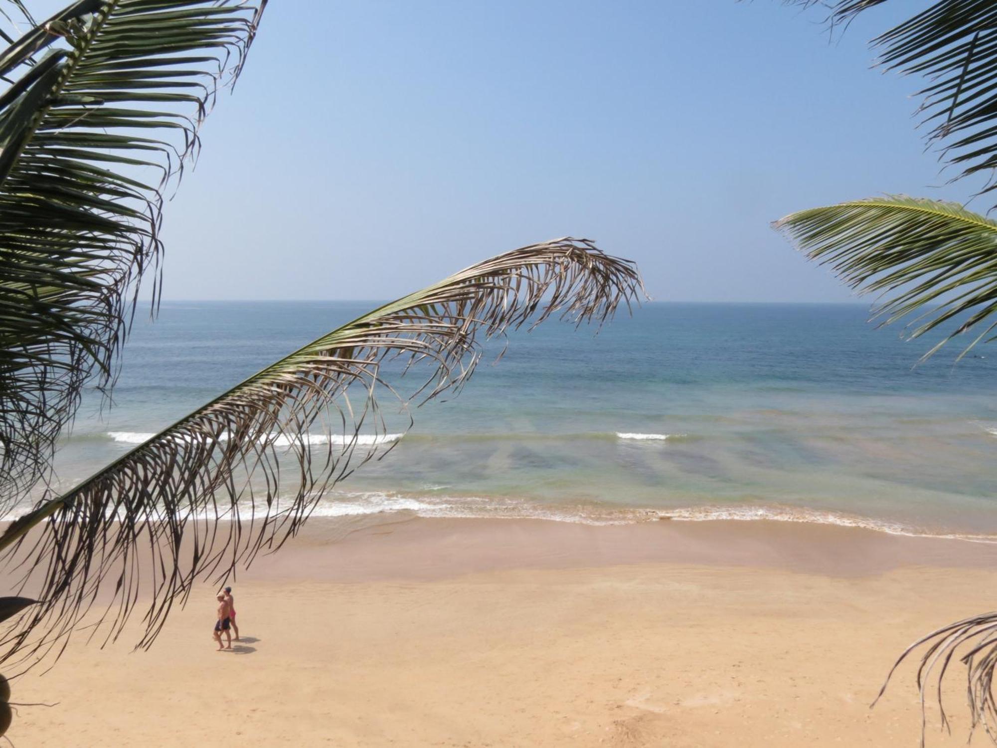 Mountain Wave Hotel And Surfshop Hikkaduwa Room photo